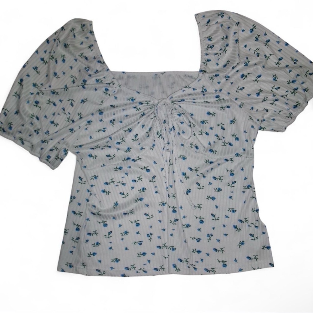 SHEIN White Floral Tie-Front Puff Sleeve Top Size 4XL